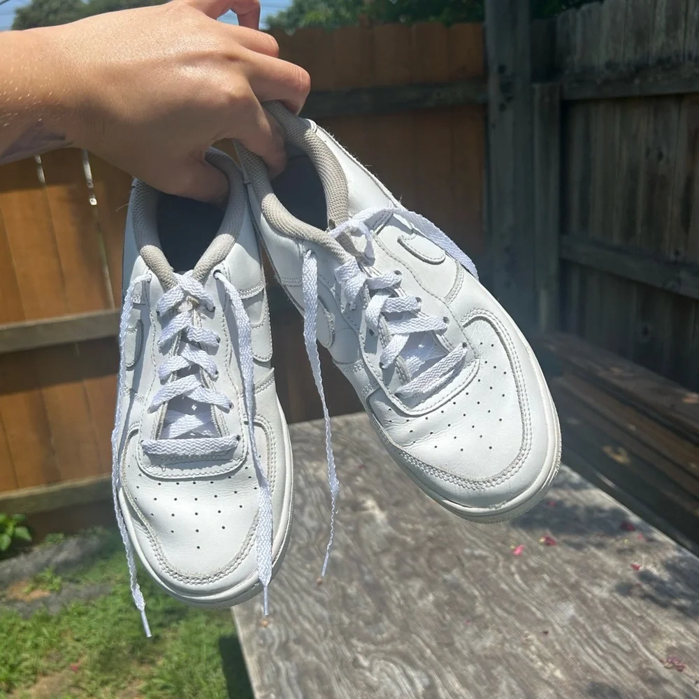 Air Force ones size 5.5 y white Nike air